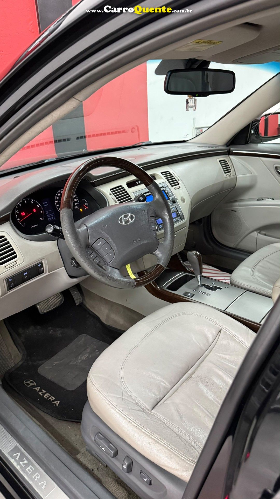 HYUNDAI   AZERA GLS 3.3 V6 24V 4P AUT.   PRETO 2010 3.3 GASOLINA - Loja