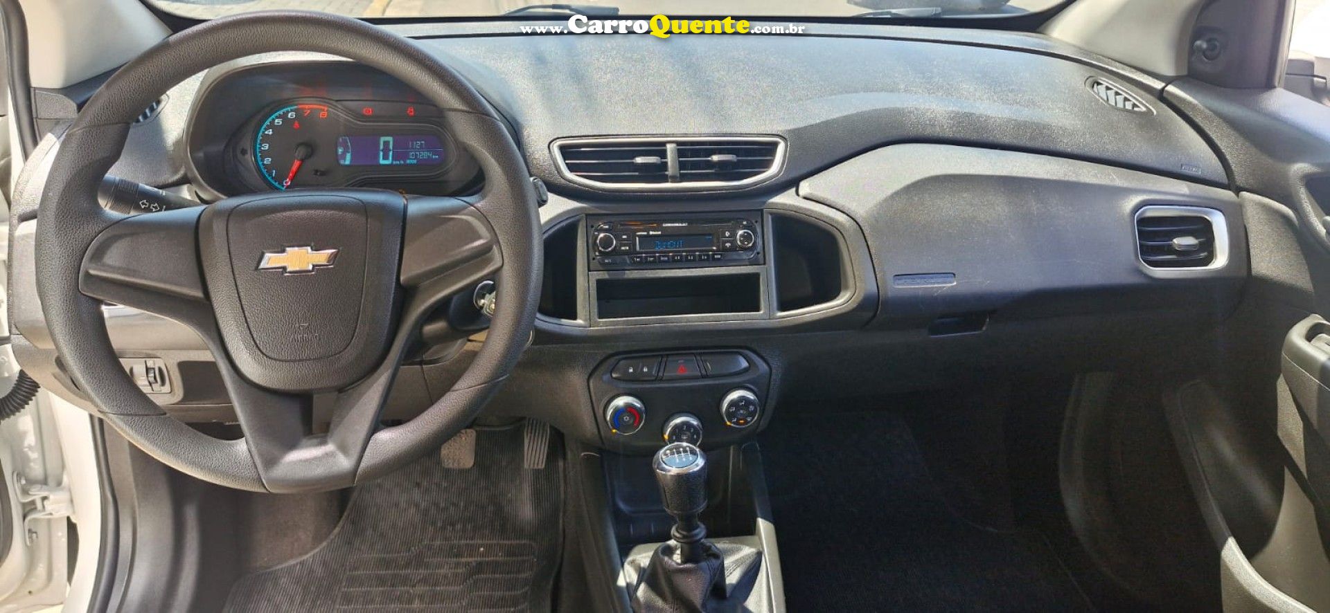 CHEVROLET   ONIX HATCH LT 1.0 8V FLEXPOWER 5P MEC.   BRANCO 2018 1.0 FLEX - Loja