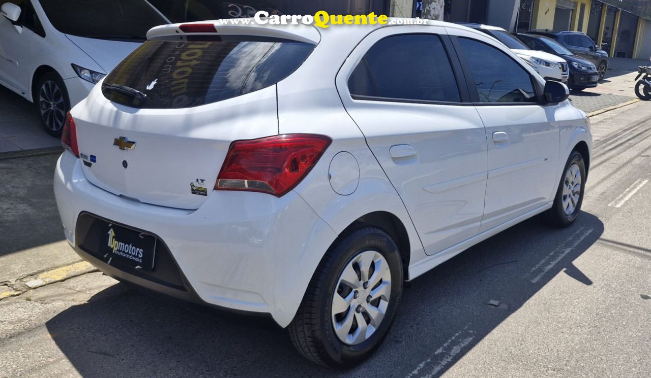 CHEVROLET   ONIX HATCH LT 1.0 8V FLEXPOWER 5P MEC.   BRANCO 2018 1.0 FLEX - Loja