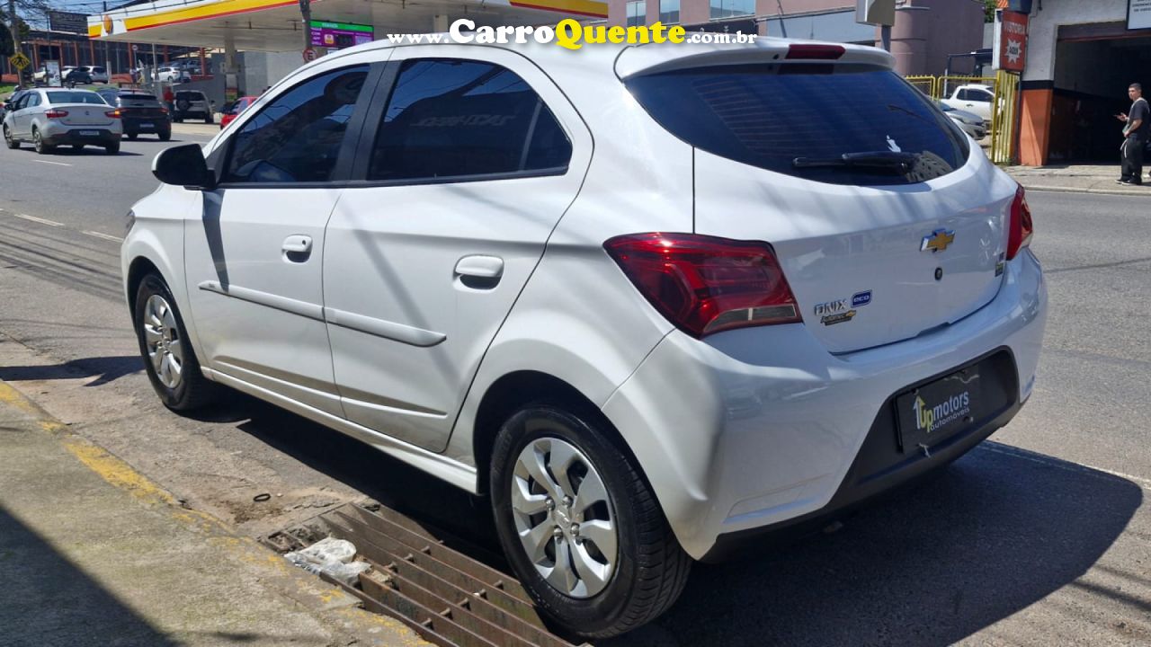 CHEVROLET   ONIX HATCH LT 1.0 8V FLEXPOWER 5P MEC.   BRANCO 2018 1.0 FLEX - Loja