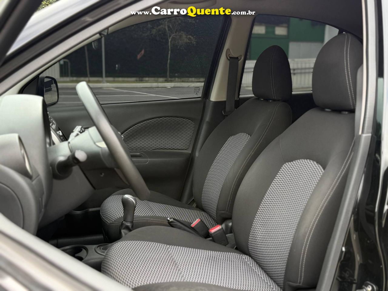 NISSAN MARCH 1.6 SV 16V 4P 2019 - Loja