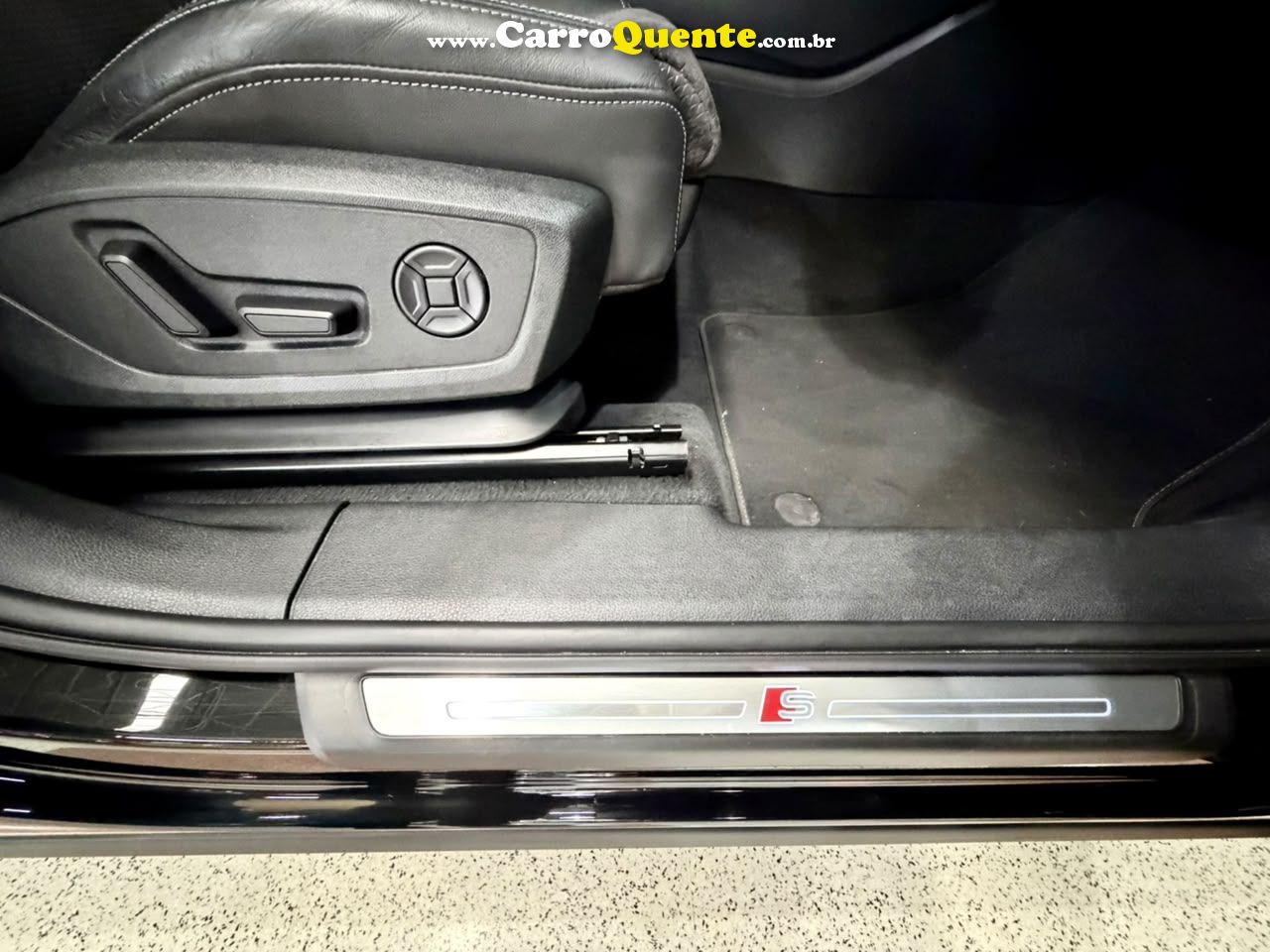 AUDI Q3 2.0 40 TFSI SPORTBACK PERFORMANCE BLACK QUATTRO 2022 - Loja