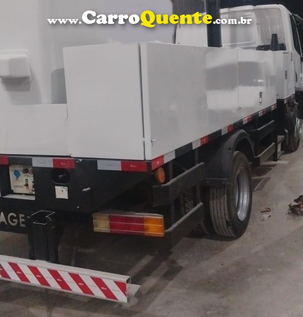 Mercedes-Benz Accelo 815 Accelo 815 chassi - Loja
