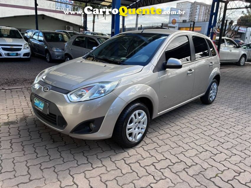 Ford FIESTA 1.0 ROCAM SE 8V FLEX 4P MANUAL - Loja