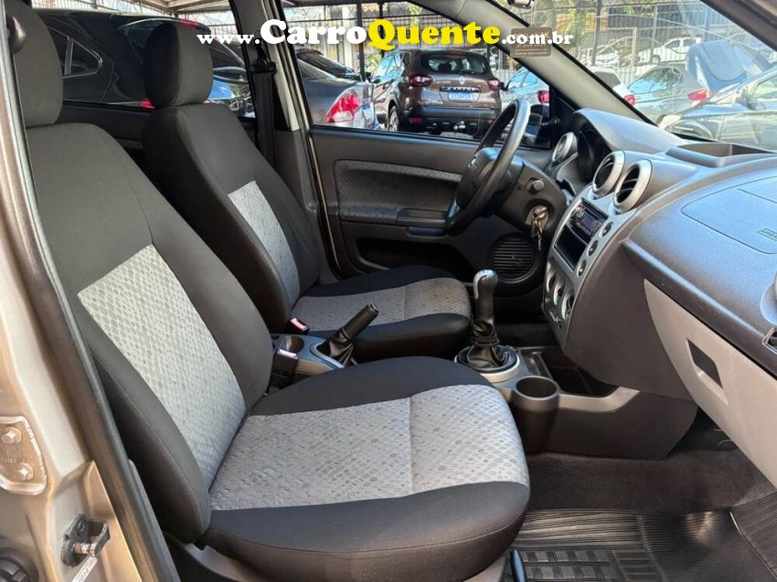Ford FIESTA 1.0 ROCAM SE 8V FLEX 4P MANUAL - Loja