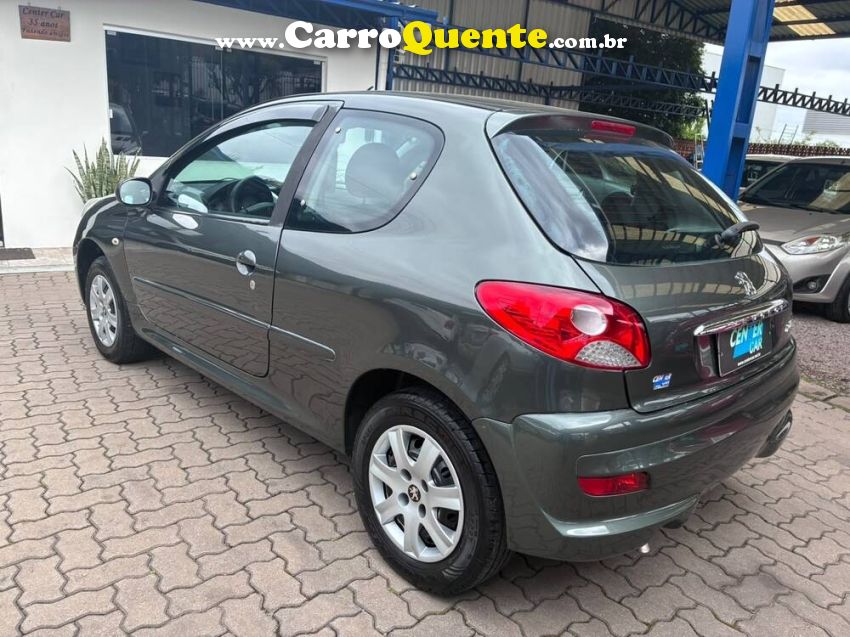 Peugeot 207 1.4 XR 8V FLEX 2P MANUAL - Loja