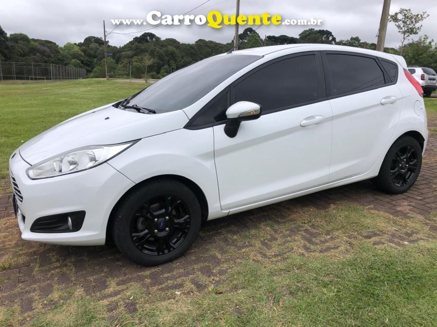 Ford FIESTA 1.5 SE HATCH 16V FLEX 4P MANUAL - Loja