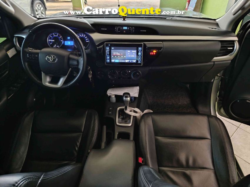 Toyota HILUX 2.8 SR 4X4 CD 16V DIESEL 4P AUTOMÁTICO - Loja