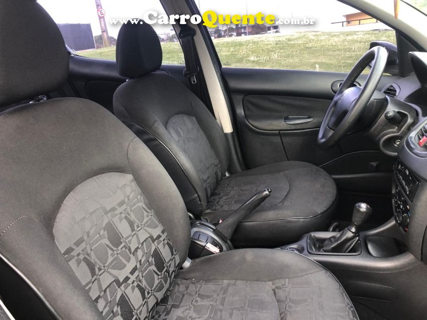 Peugeot 207 1.4 XR 8V FLEX 4P MANUAL - Loja