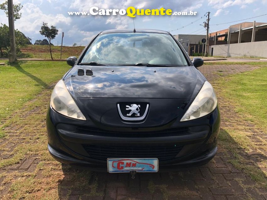 Peugeot 207 1.4 XR 8V FLEX 4P MANUAL - Loja