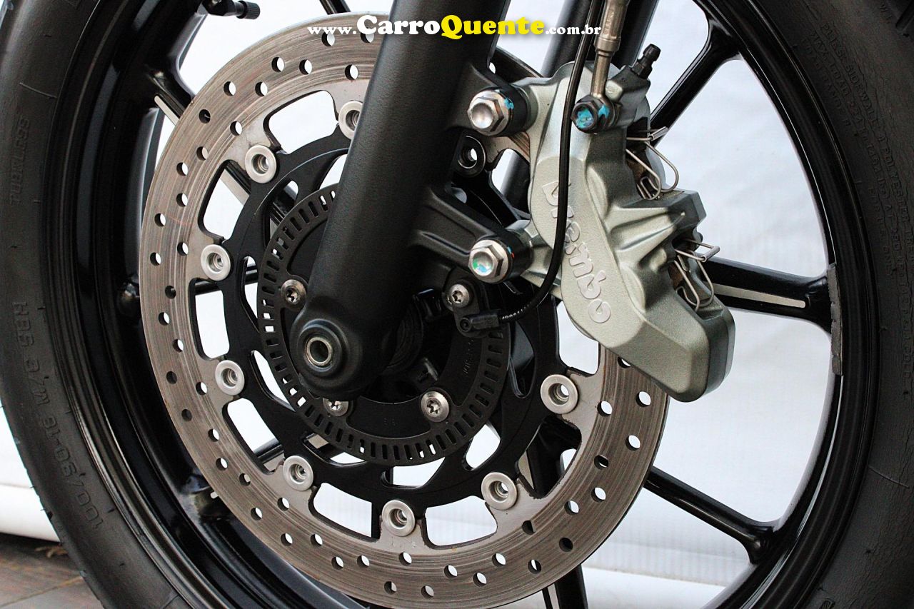 TRIUMPH STREET TWIN 2020 - Loja