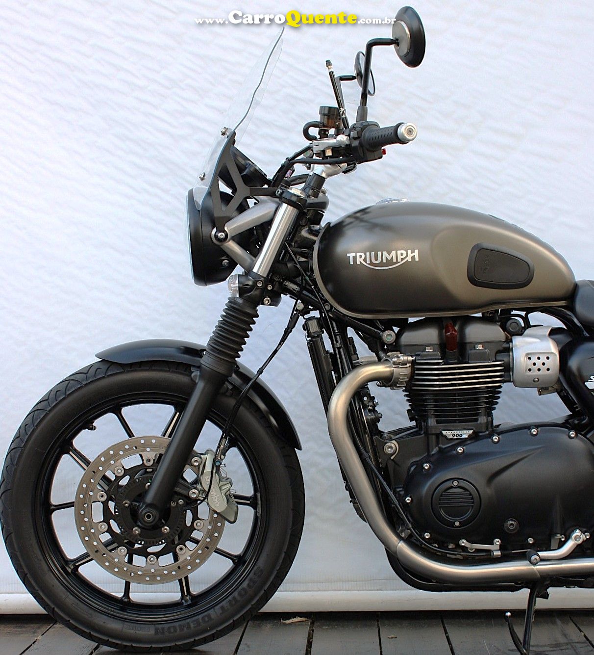 TRIUMPH STREET TWIN 2020 - Loja