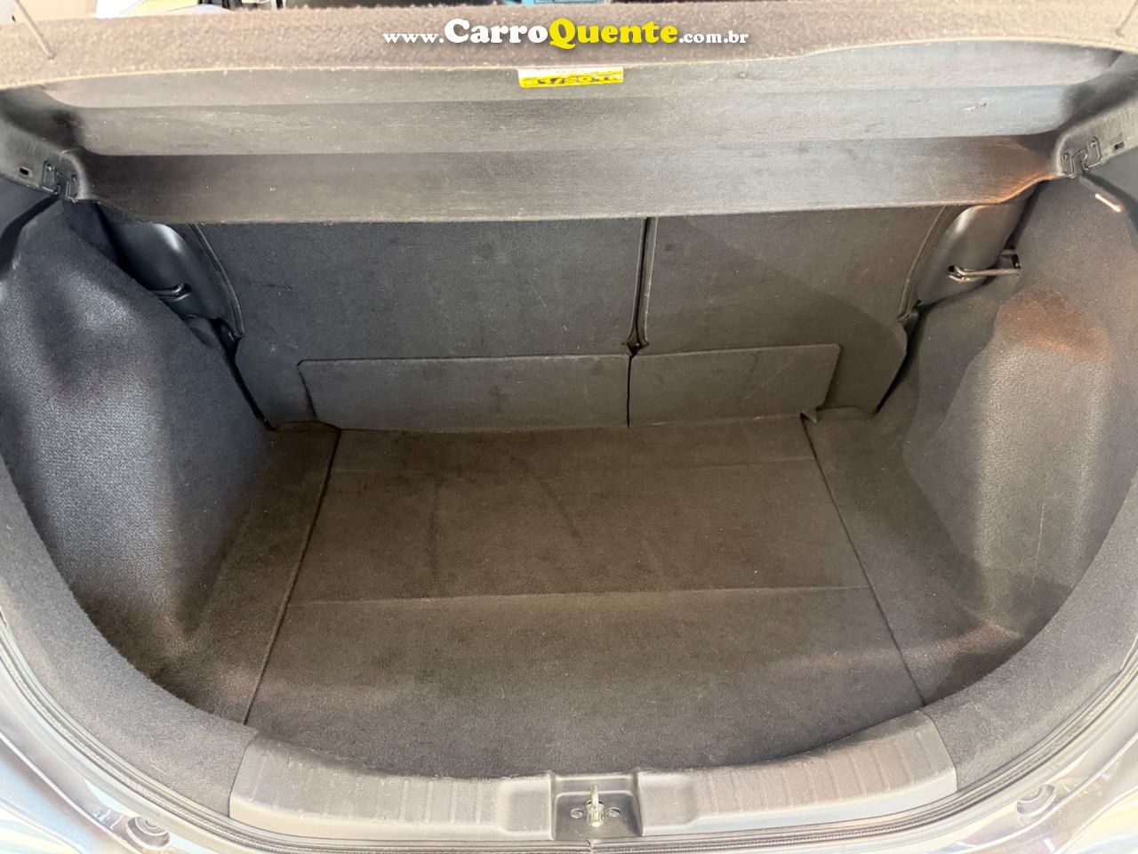 HONDA FIT 1.5 LX 16V 2016 - Loja