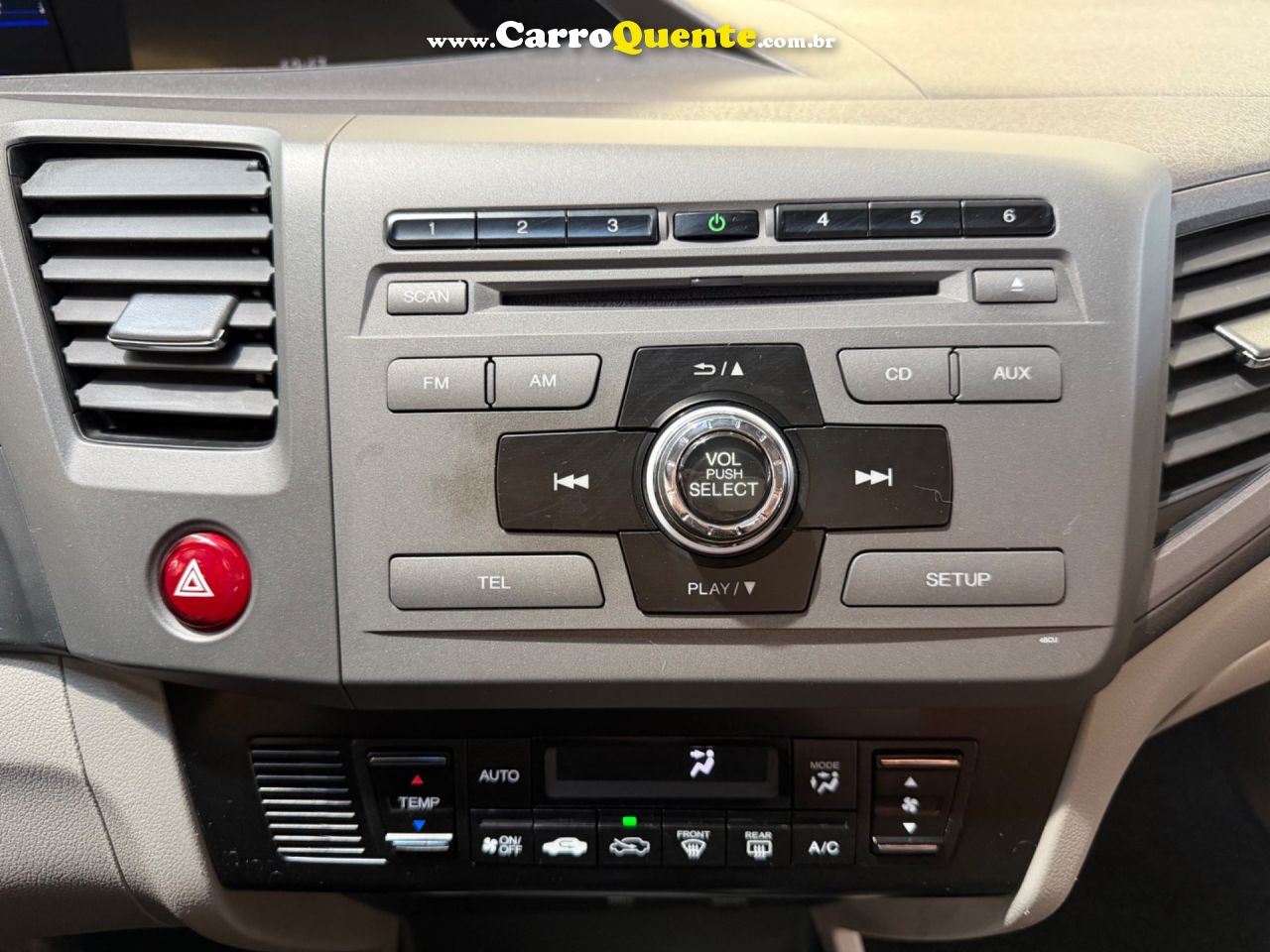 HONDA CIVIC 2.0 LXR 16V 2014 - Loja