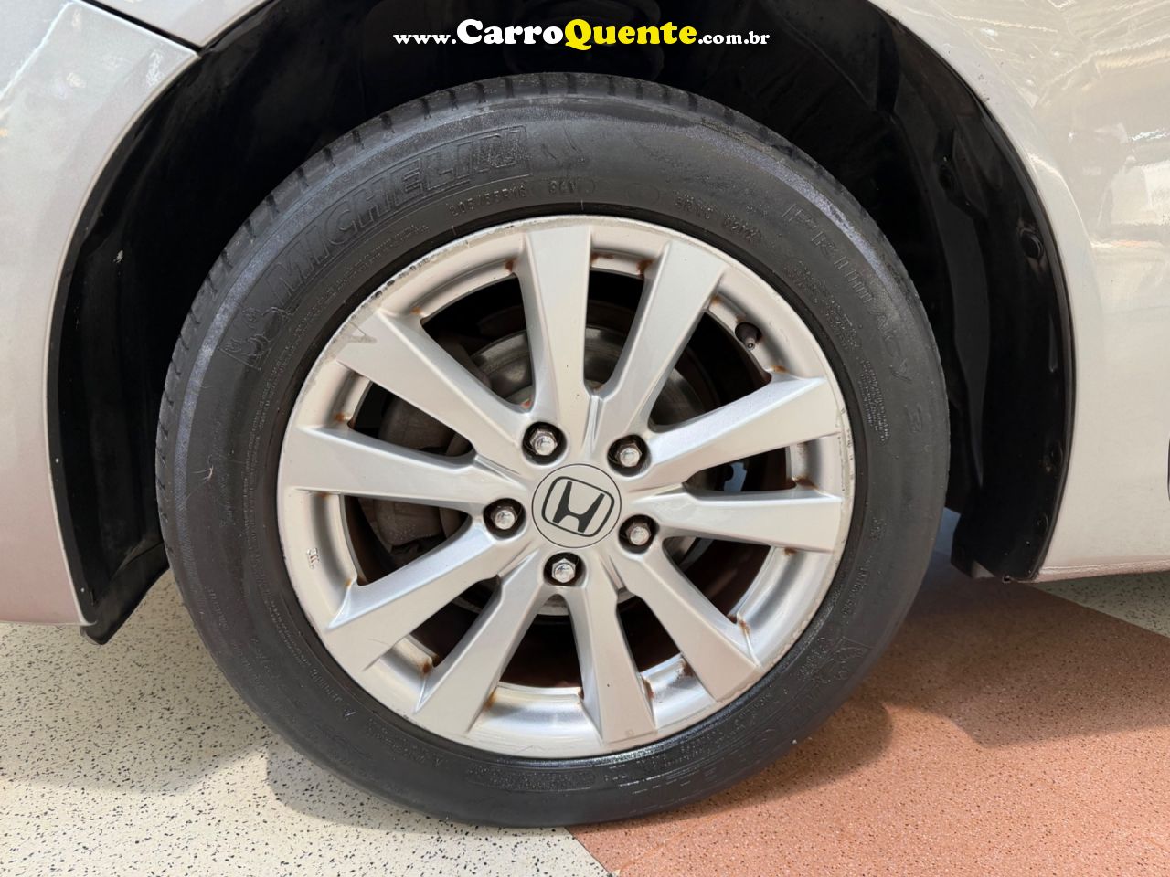 HONDA CIVIC 2.0 LXR 16V 2014 - Loja