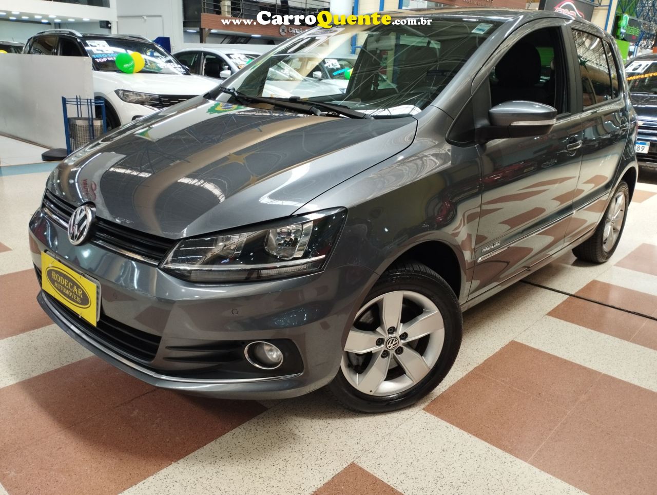 VOLKSWAGEN FOX 1.6 MSI HIGHLINE 16V 2017 - Loja