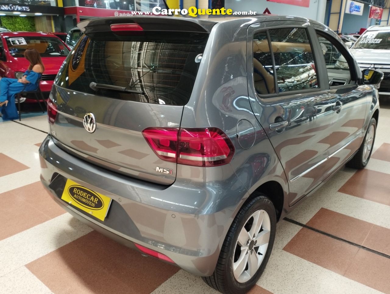 VOLKSWAGEN FOX 1.6 MSI HIGHLINE 16V 2017 - Loja