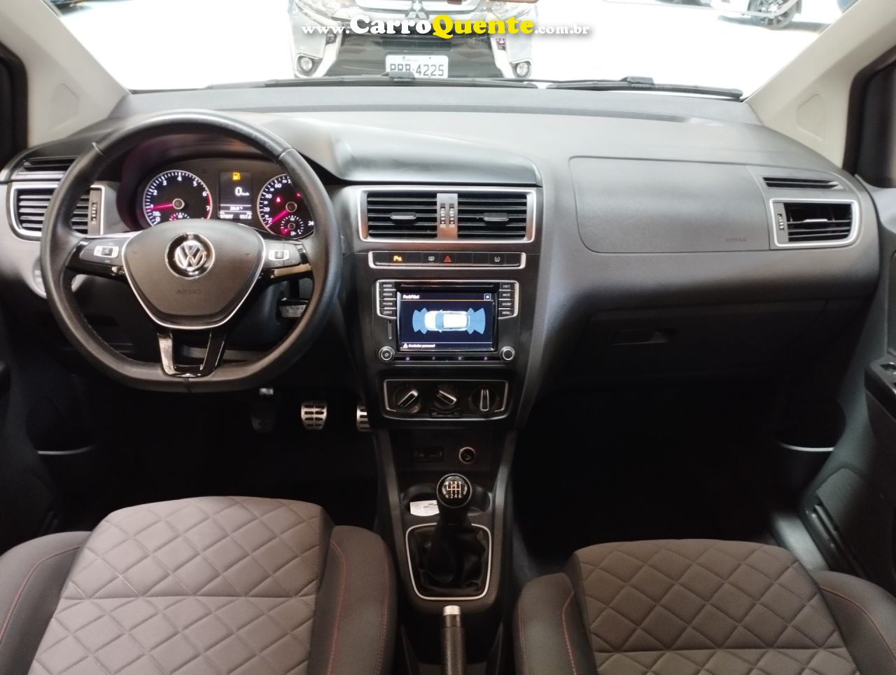 VOLKSWAGEN FOX 1.6 MSI HIGHLINE 16V 2017 - Loja