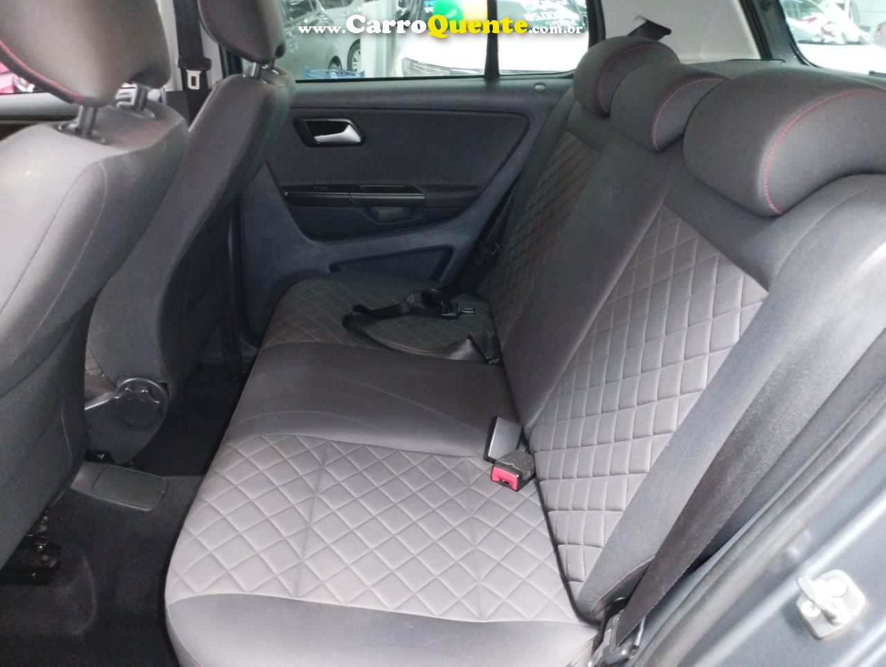 VOLKSWAGEN FOX 1.6 MSI HIGHLINE 16V 2017 - Loja