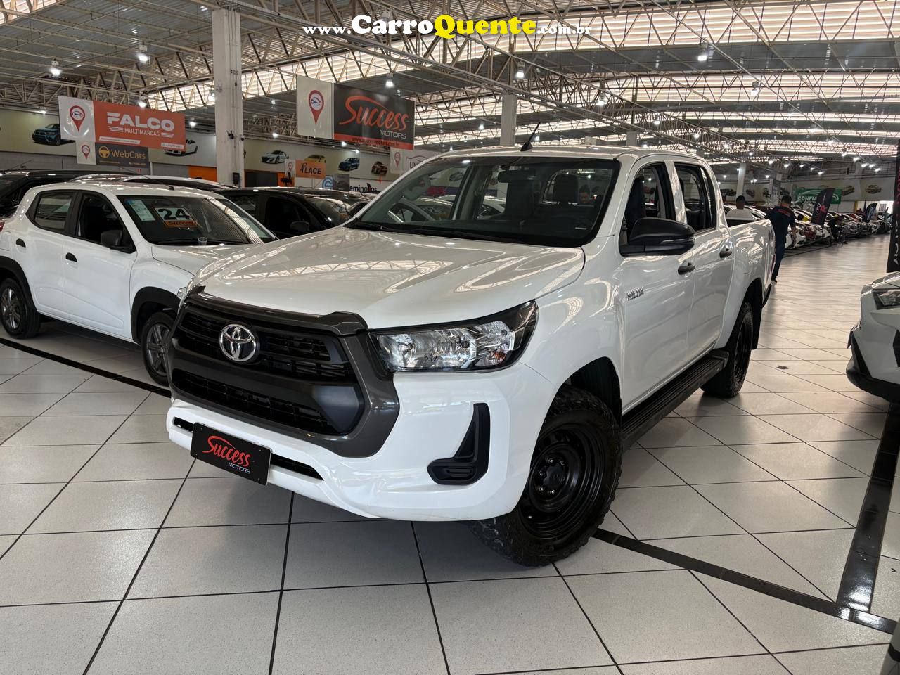 HILUX 2.8 D-4D TURBO CD POWER PACK 4X4 C/ BAIXA KM 2024 - Loja