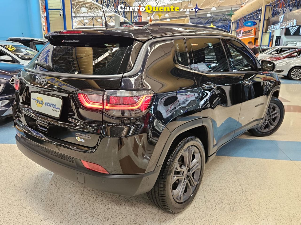 JEEP COMPASS 1.3 TURBO LONGITUDE NIGHT EAGLE *23.000 Km Apenas 2025 - Loja