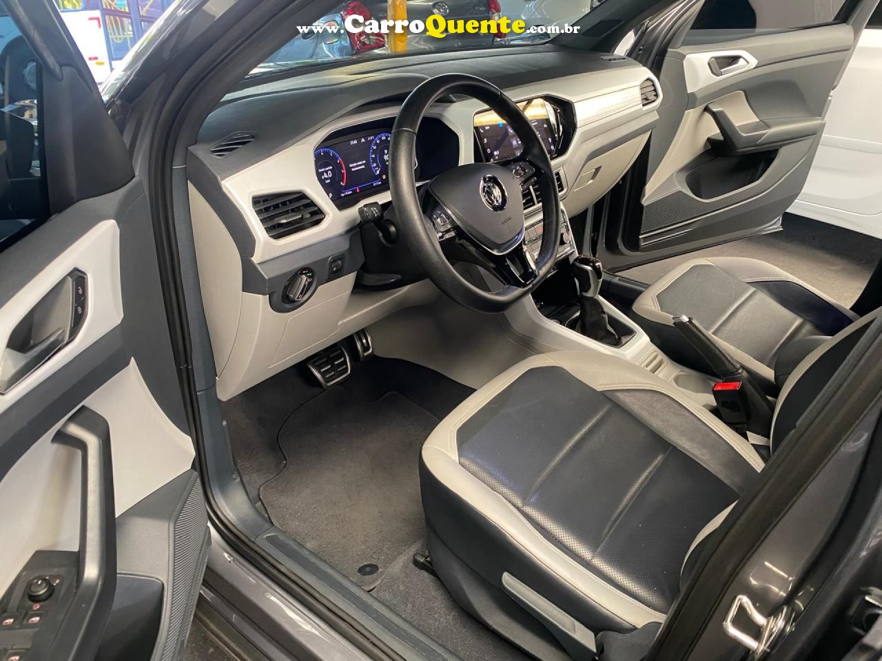 VOLKSWAGEN   T-CROSS HIGHLINE 1.4 TSI FLEX 16V 5P AUT   CINZA 2021 1.4 FLEX - Loja