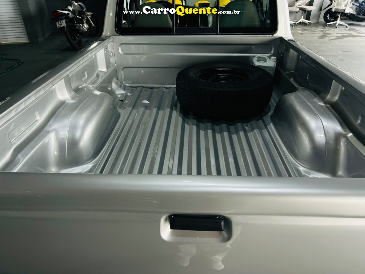 FORD   RANGER XL 4.0 CS   PRATA 2000 4.0 GASOLINA - Loja
