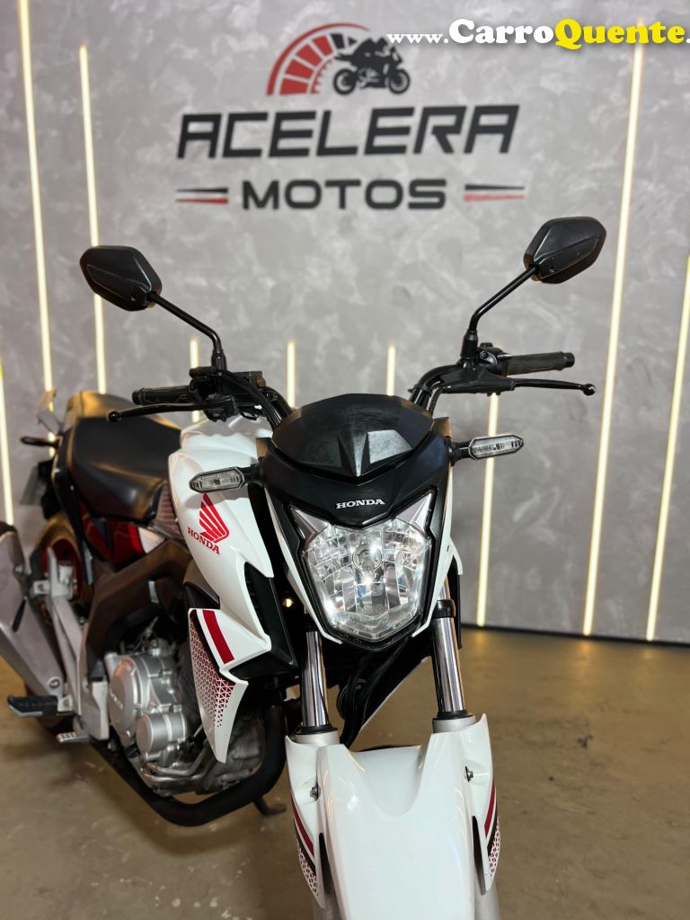 HONDA   CB TWISTERFLEXONE 250CC   BRANCO 2022 249 GASOLINA - Loja