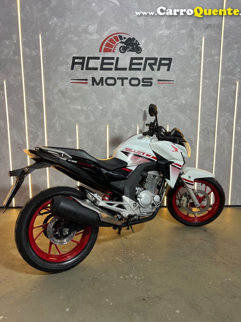 HONDA   CB TWISTERFLEXONE 250CC   BRANCO 2022 249 GASOLINA - Loja