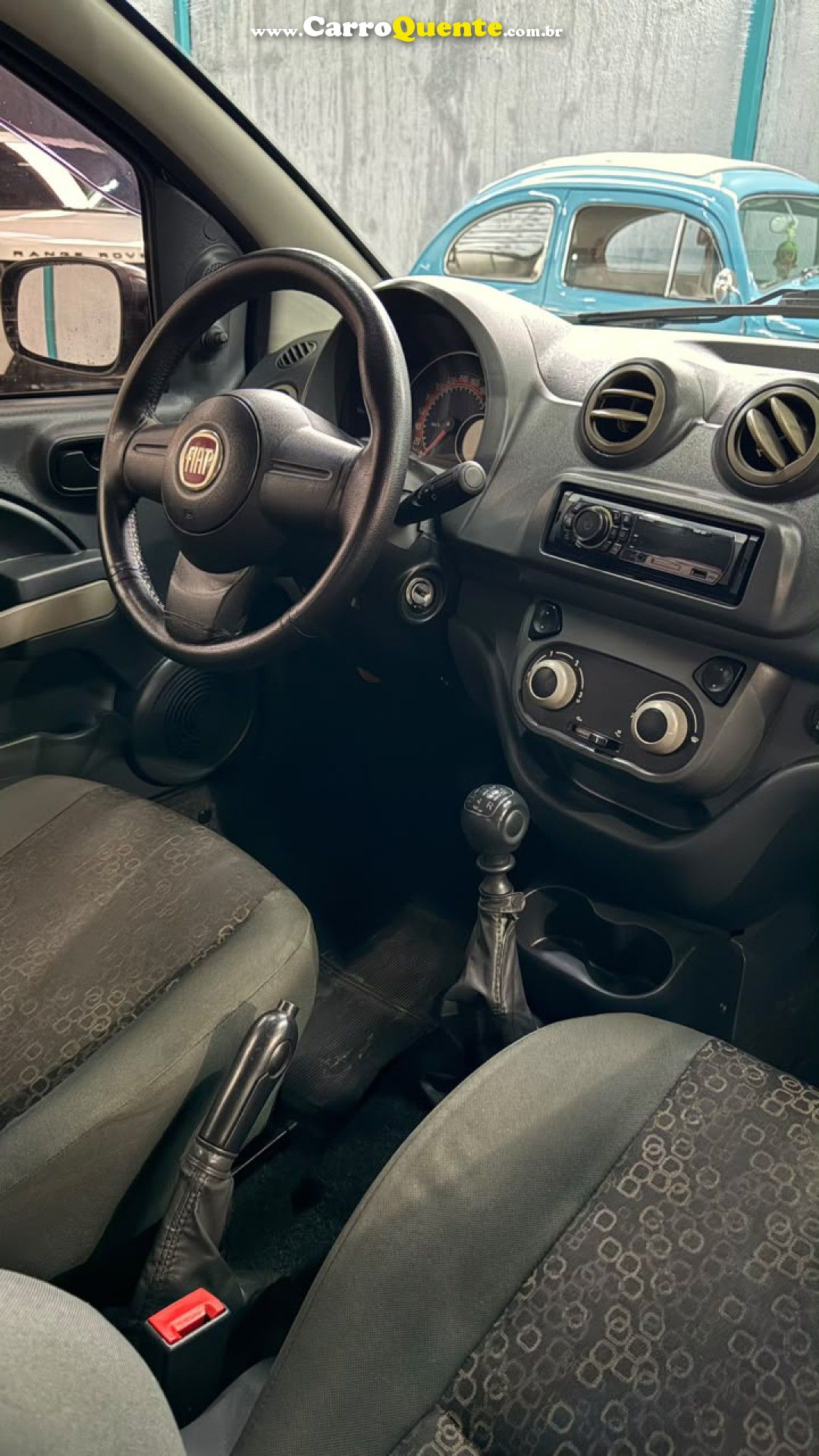 FIAT   UNO VIVACE CELEB. 1.0 EVO F.FLEX 8V 5P   CINZA 2011 1.0 GASOLINA - Loja