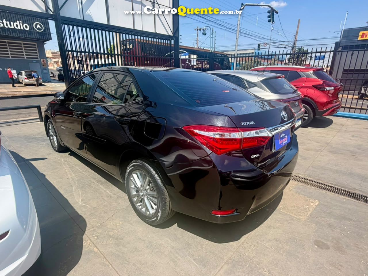 TOYOTA   COROLLA XEI 2.0 FLEX 16V AUT.   PRETO 2017 2.0 FLEX - Loja