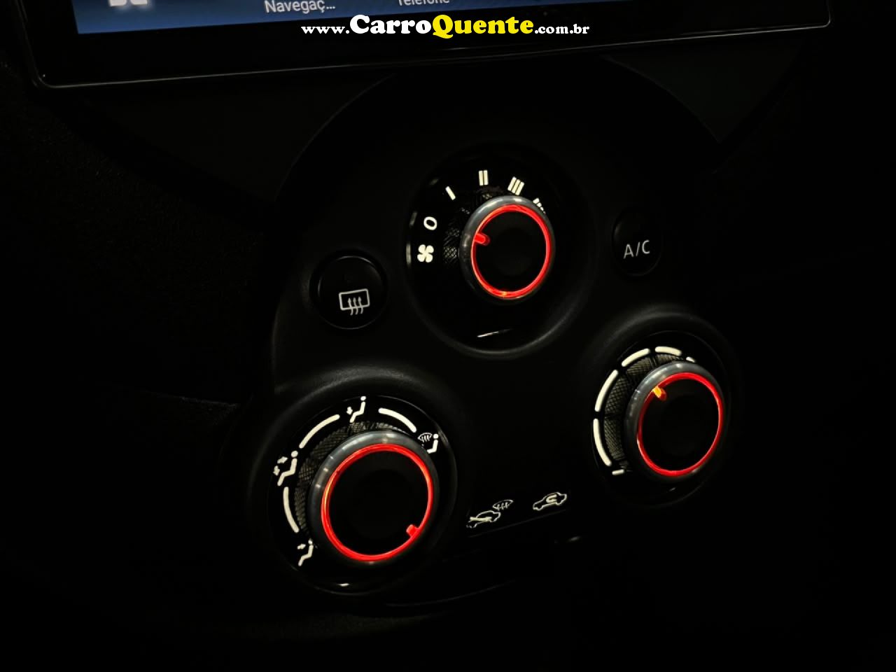 NISSAN   VERSA SL 1.6 16V FLEX FUEL 4P MEC.   PRATA 2013 1.6 FLEX - Loja
