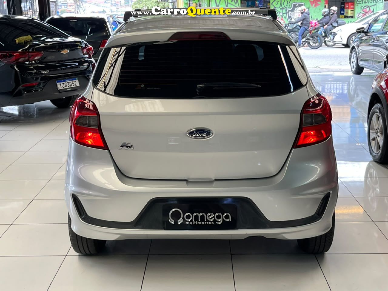 FORD   KA 1.0 SESE PLUS TIVCT FLEX 5P   PRATA 2021 1.0 FLEX - Loja