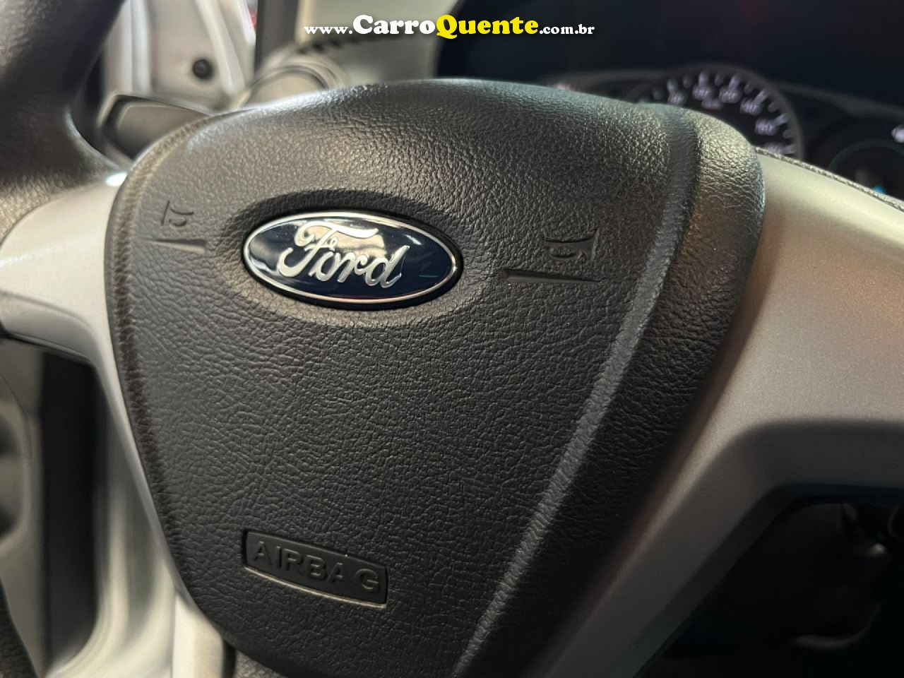 FORD   KA 1.0 SESE PLUS TIVCT FLEX 5P   PRATA 2021 1.0 FLEX - Loja