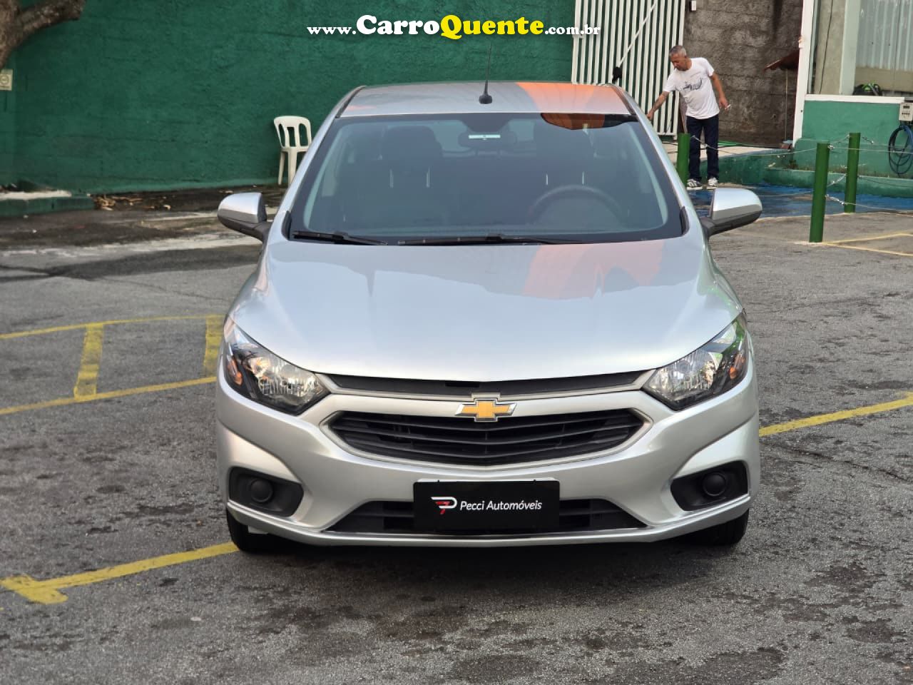 CHEVROLET   ONIX HATCH LT 1.0 8V FLEXPOWER 5P MEC.   PRATA 2019 1.0 FLEX - Loja