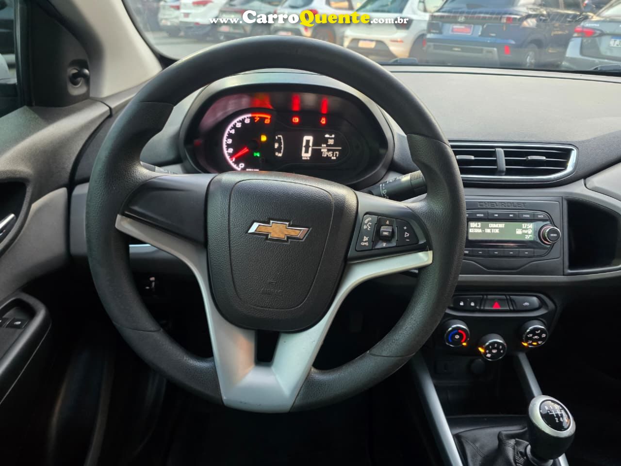 CHEVROLET   ONIX HATCH LT 1.0 8V FLEXPOWER 5P MEC.   PRATA 2019 1.0 FLEX - Loja