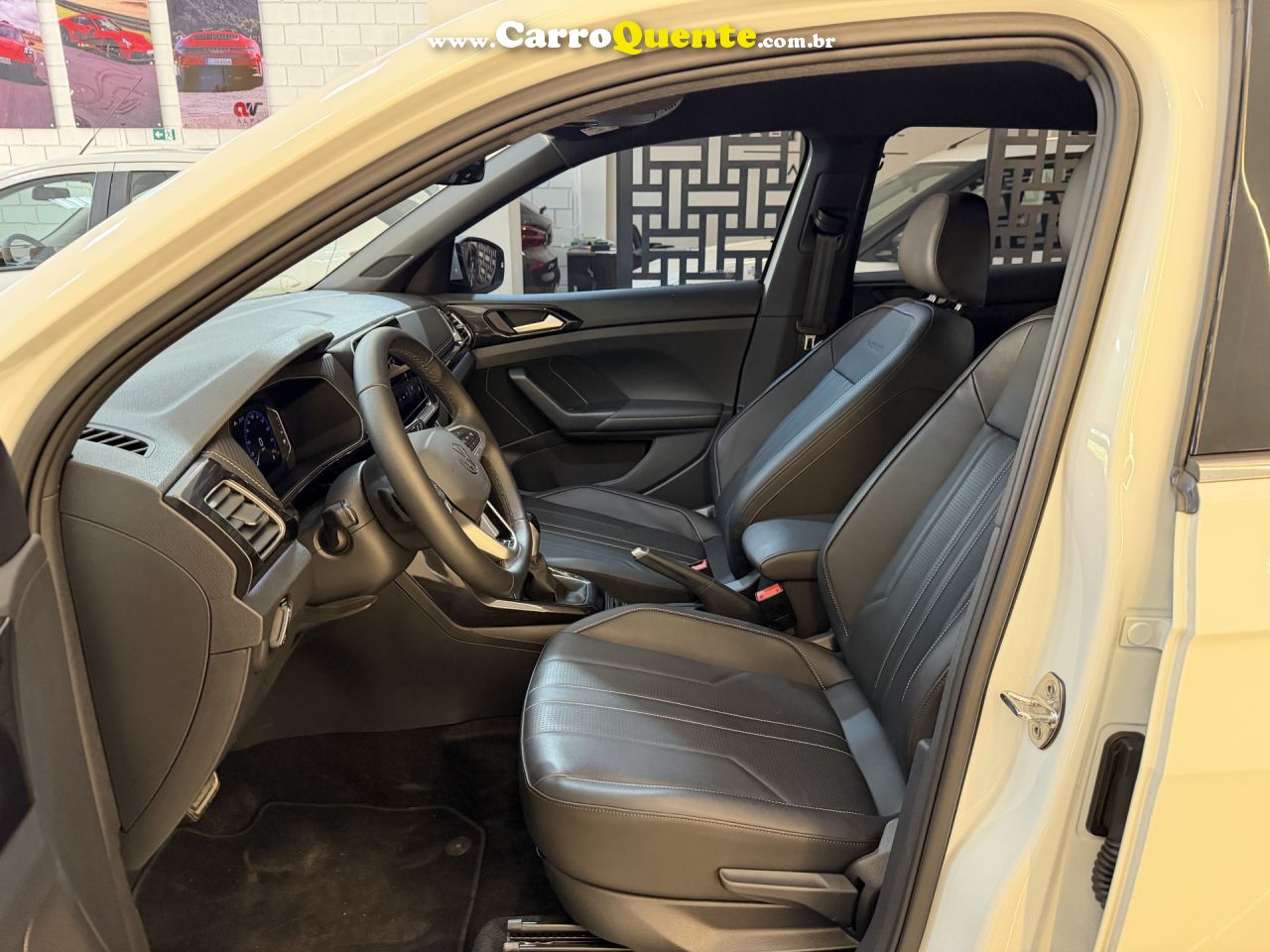 VOLKSWAGEN   T-CROSS HIG. 250 TSI 1.4 FLEX 16V 5P AUT   BRANCO 2025 1.4 FLEX - Loja