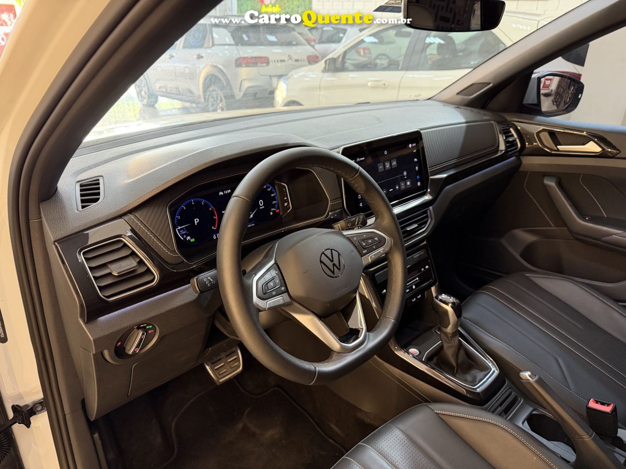 VOLKSWAGEN   T-CROSS HIG. 250 TSI 1.4 FLEX 16V 5P AUT   BRANCO 2025 1.4 FLEX - Loja