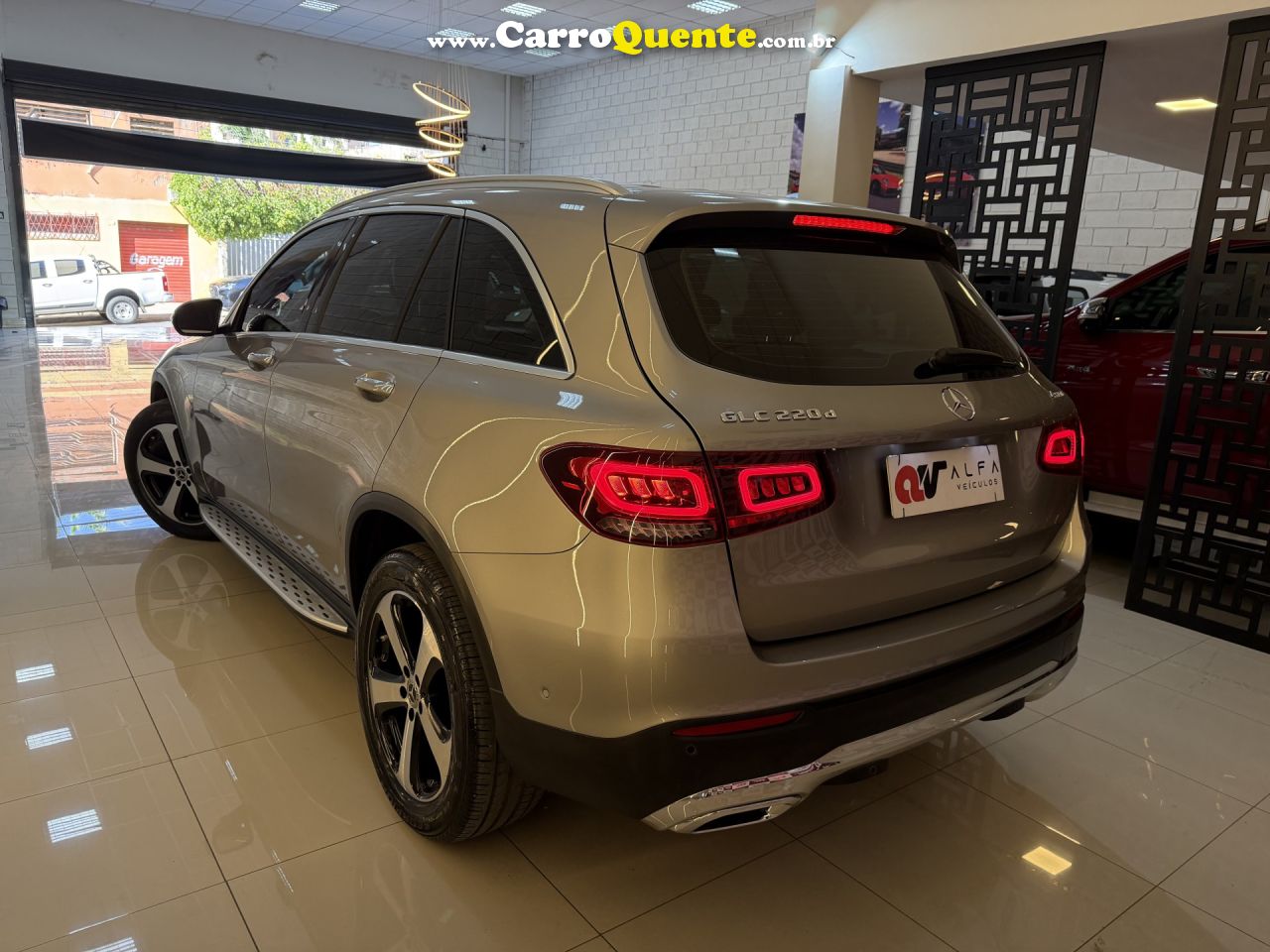 MERCEDES-BENZ   IM.BENZ GLC220D 4M   PRATA 2020 2.0 DIESEL - Loja
