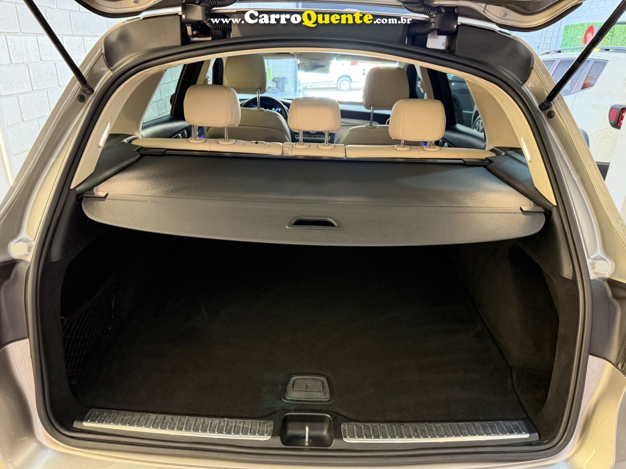 MERCEDES-BENZ   IM.BENZ GLC220D 4M   PRATA 2020 2.0 DIESEL - Loja