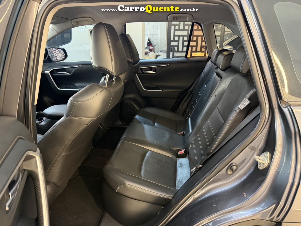 TOYOTA   RAV4 2.5 S 4X4 HYBRID AUT.   CINZA 2019 2.5 GASOLINA - Loja