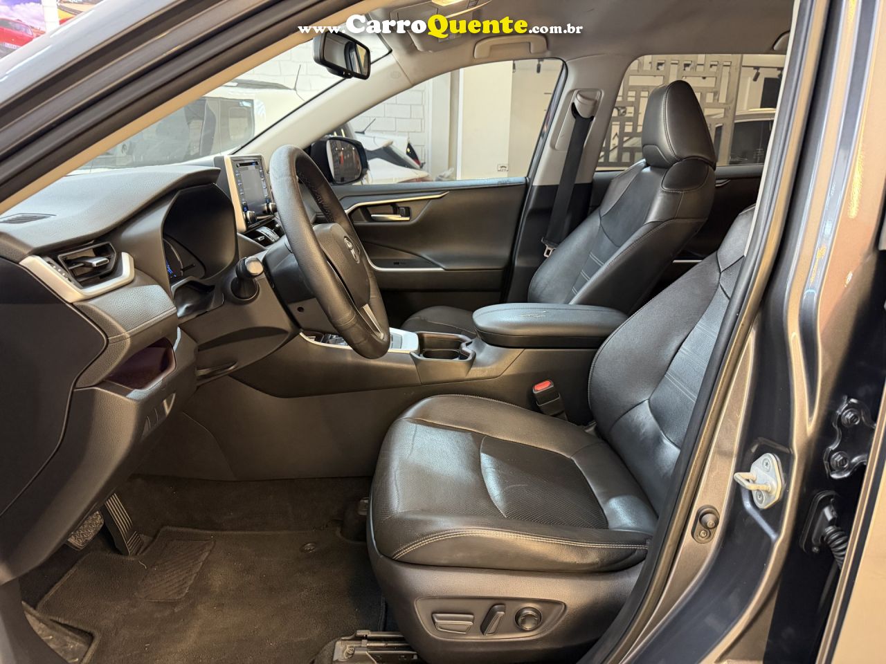 TOYOTA   RAV4 2.5 S 4X4 HYBRID AUT.   CINZA 2019 2.5 GASOLINA - Loja