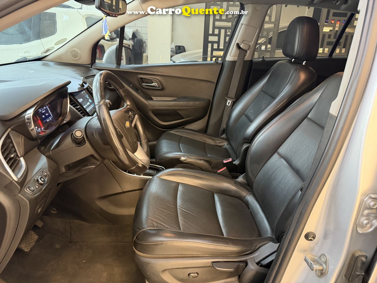 CHEVROLET   TRACKER PREMIER 1.4 TURBO 16V FLEX AUT   PRATA 2019 1.4 FLEX - Loja