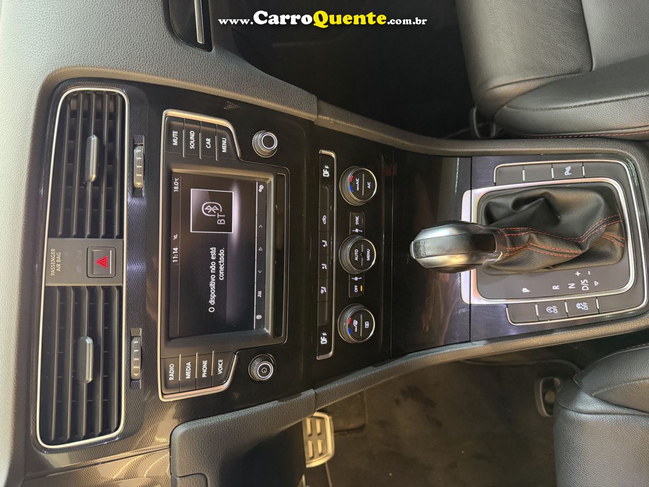 VOLKSWAGEN   GOLF GTI 2.0 TSI 220CV AUT.   BRANCO 2017 2.0 GASOLINA - Loja