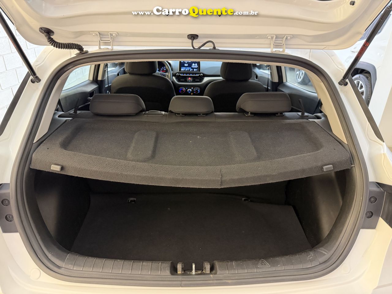 HYUNDAI   HB20 COMFORT 1.0 FLEX 12V MEC.   BRANCO 2024 1.0 FLEX - Loja