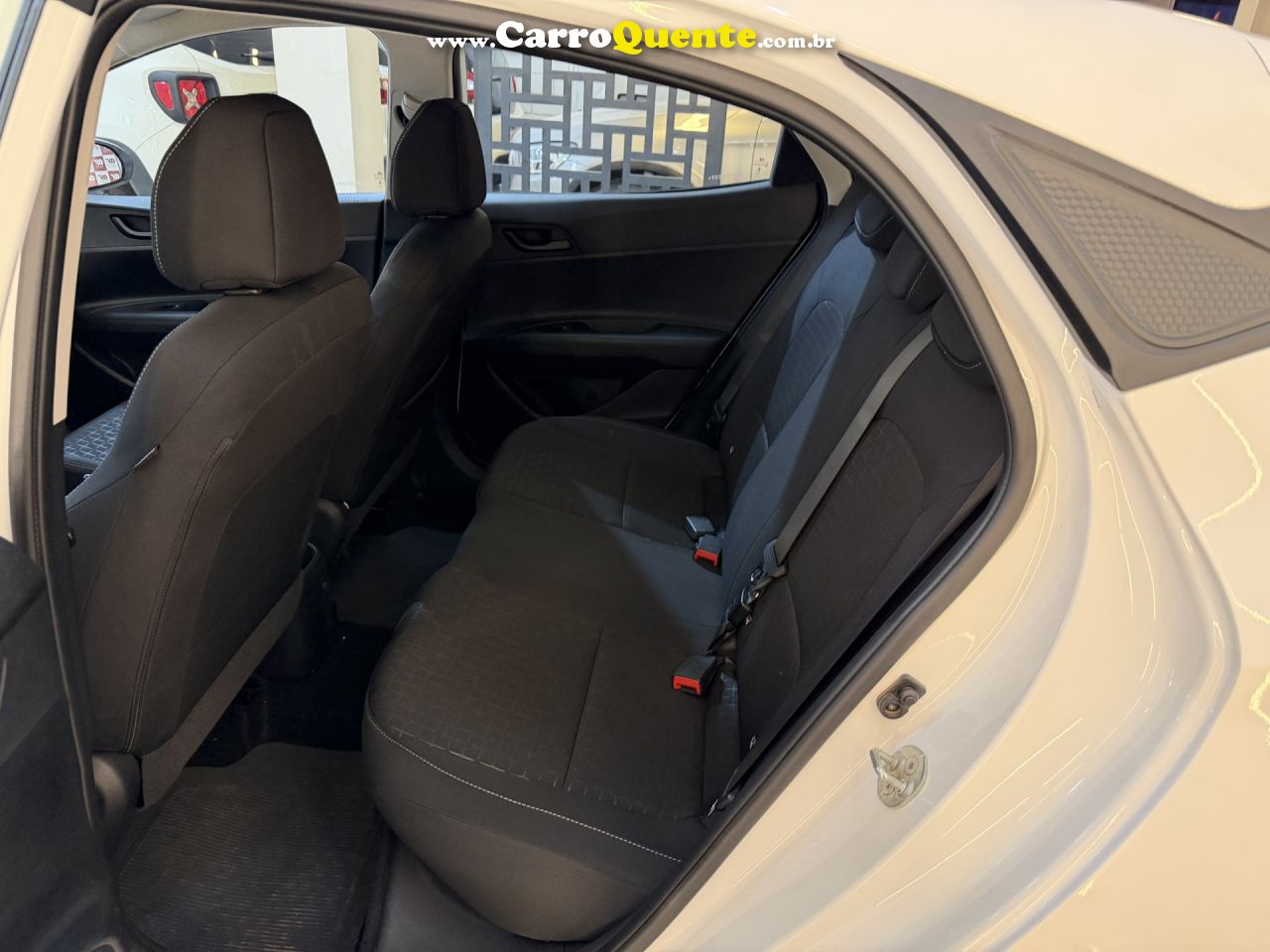 HYUNDAI   HB20 COMFORT 1.0 FLEX 12V MEC.   BRANCO 2024 1.0 FLEX - Loja