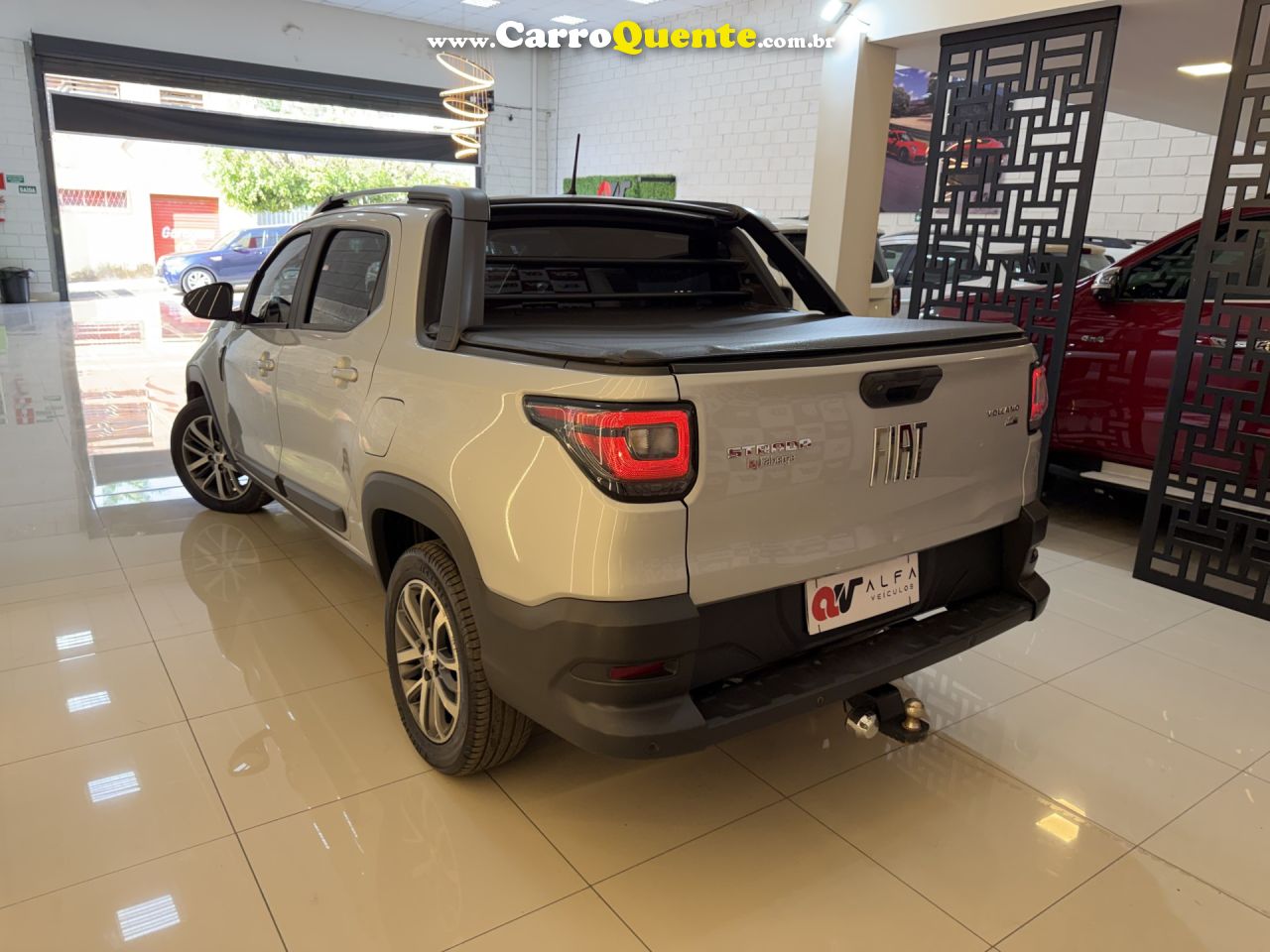 FIAT   STRADA VOLCANO 1.3 FLEX 8V CD AUT.   PRATA 2023 1.3 FLEX - Loja