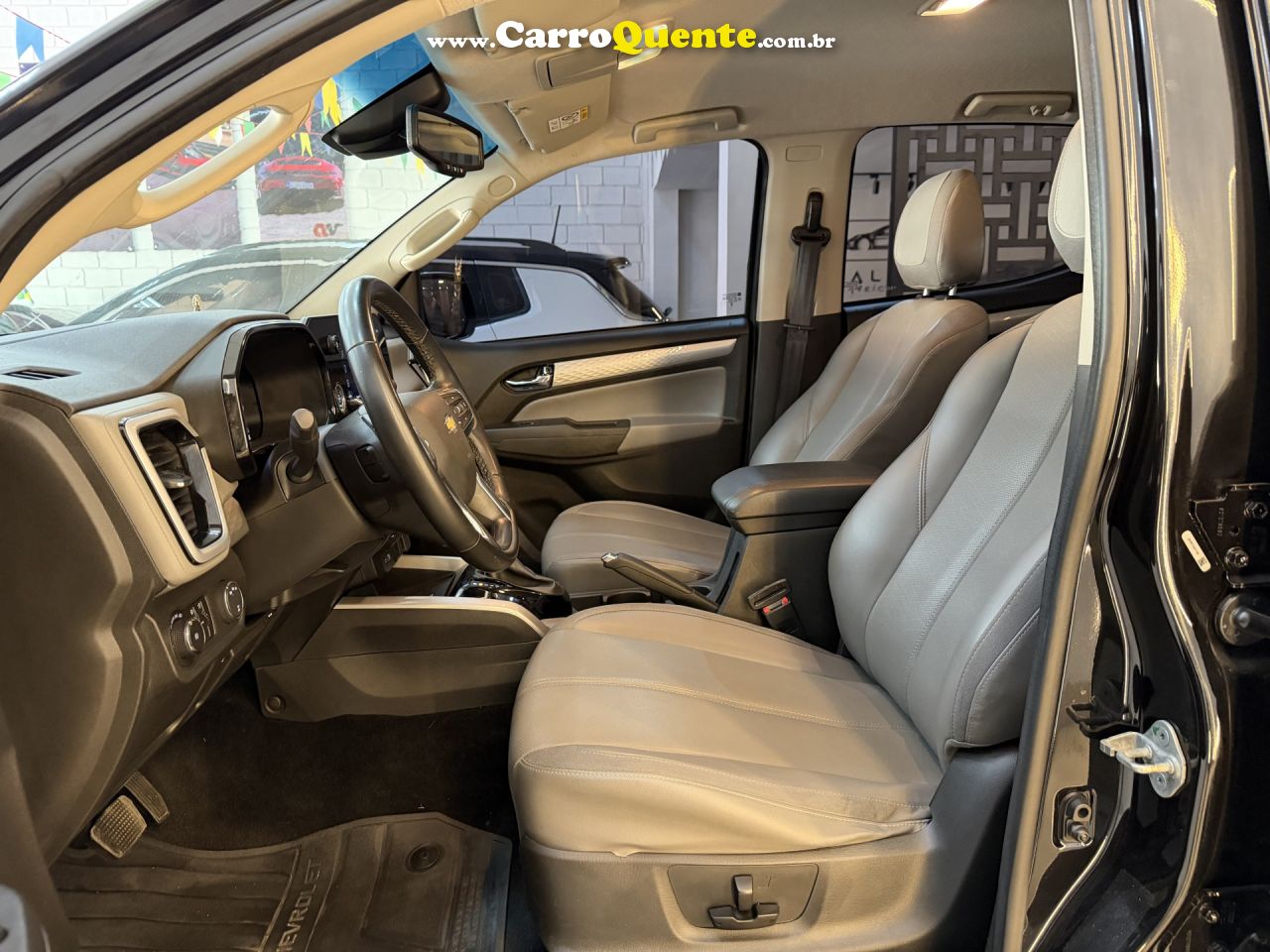 CHEVROLET   S10 PICK-UP LTZ 2.8 TDI 4X2 CD DIES.AUT   PRETO 2025 2.8 GASOLINA - Loja
