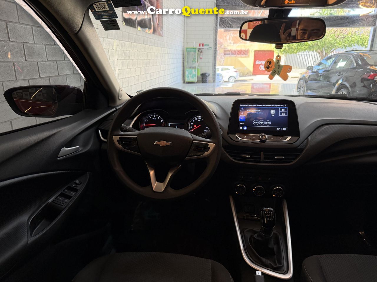CHEVROLET   ONIX HATCH LT 1.0 12V FLEX 5P MEC.   VERMELHO 2023 1.0 FLEX - Loja