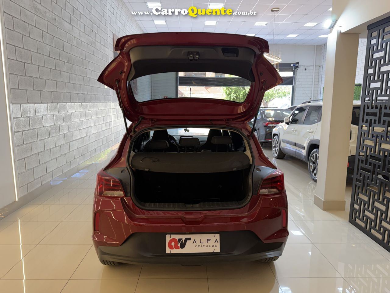 CHEVROLET   ONIX HATCH LT 1.0 12V FLEX 5P MEC.   VERMELHO 2023 1.0 FLEX - Loja